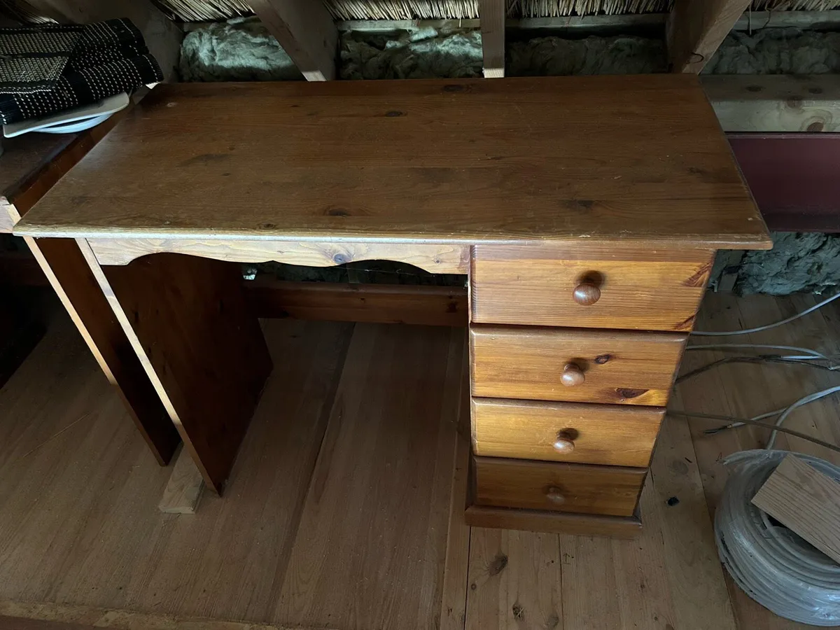 Pine Desk - Image 2
