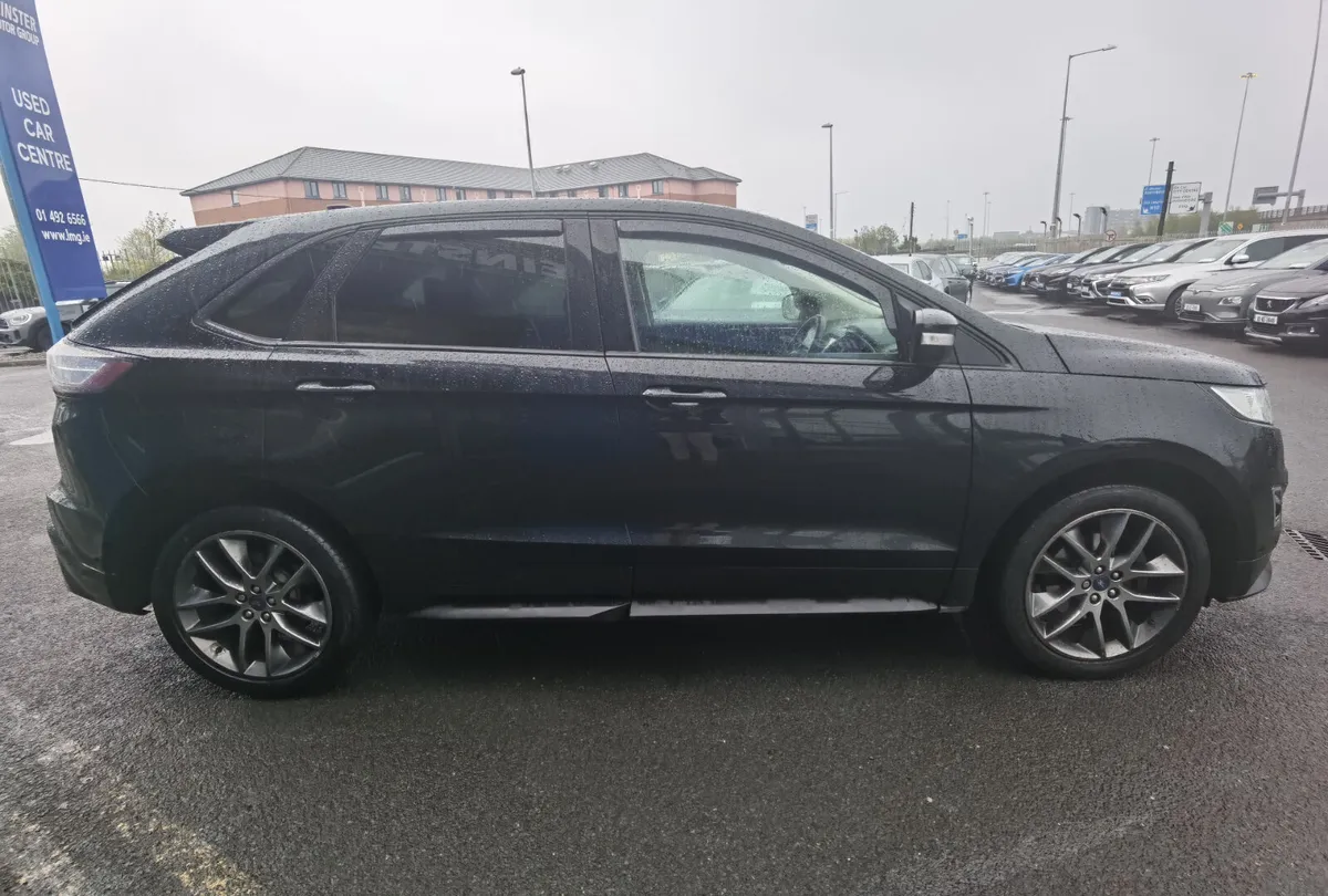 FORD EDGE 2.0TDCI SPORT **HUGE SPEC!!** AUTOMATIC - Image 4