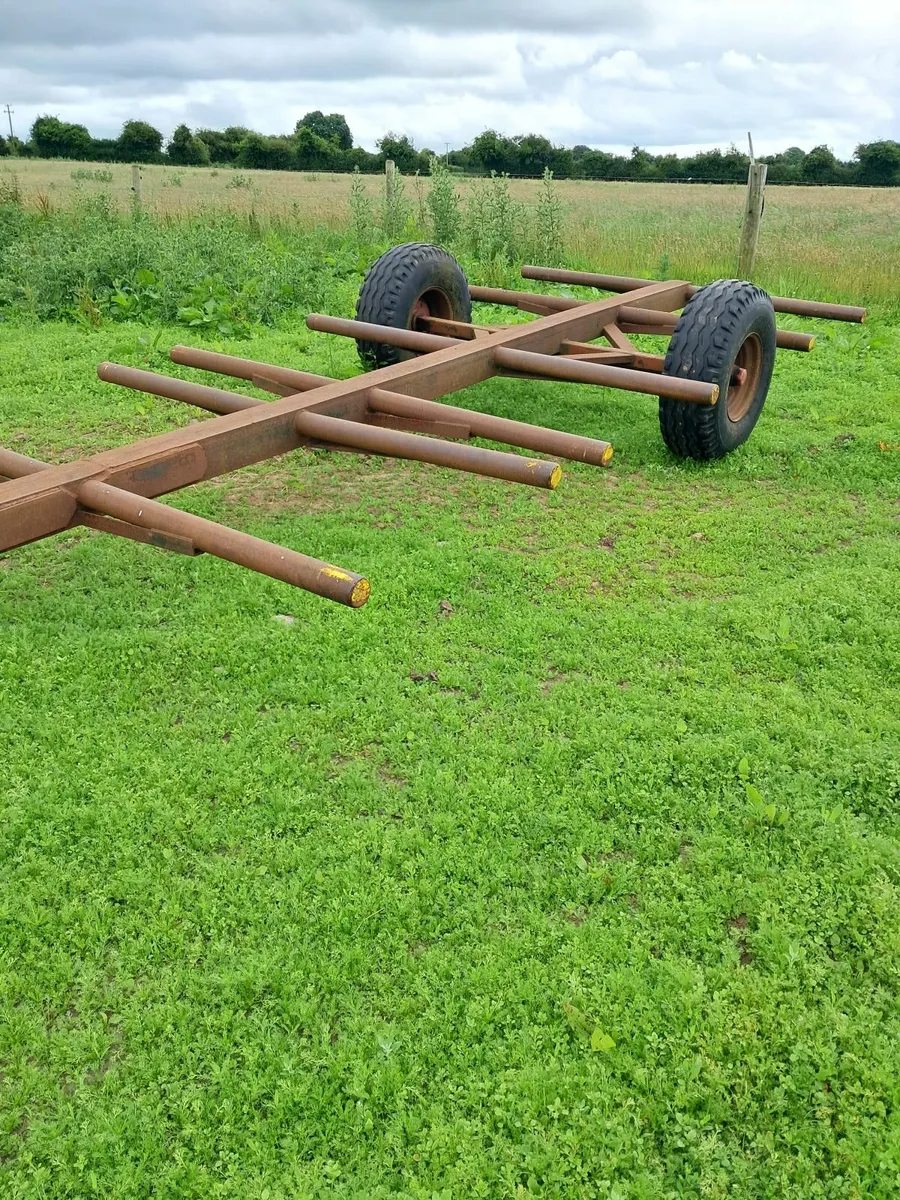 Bale trailer - Image 2