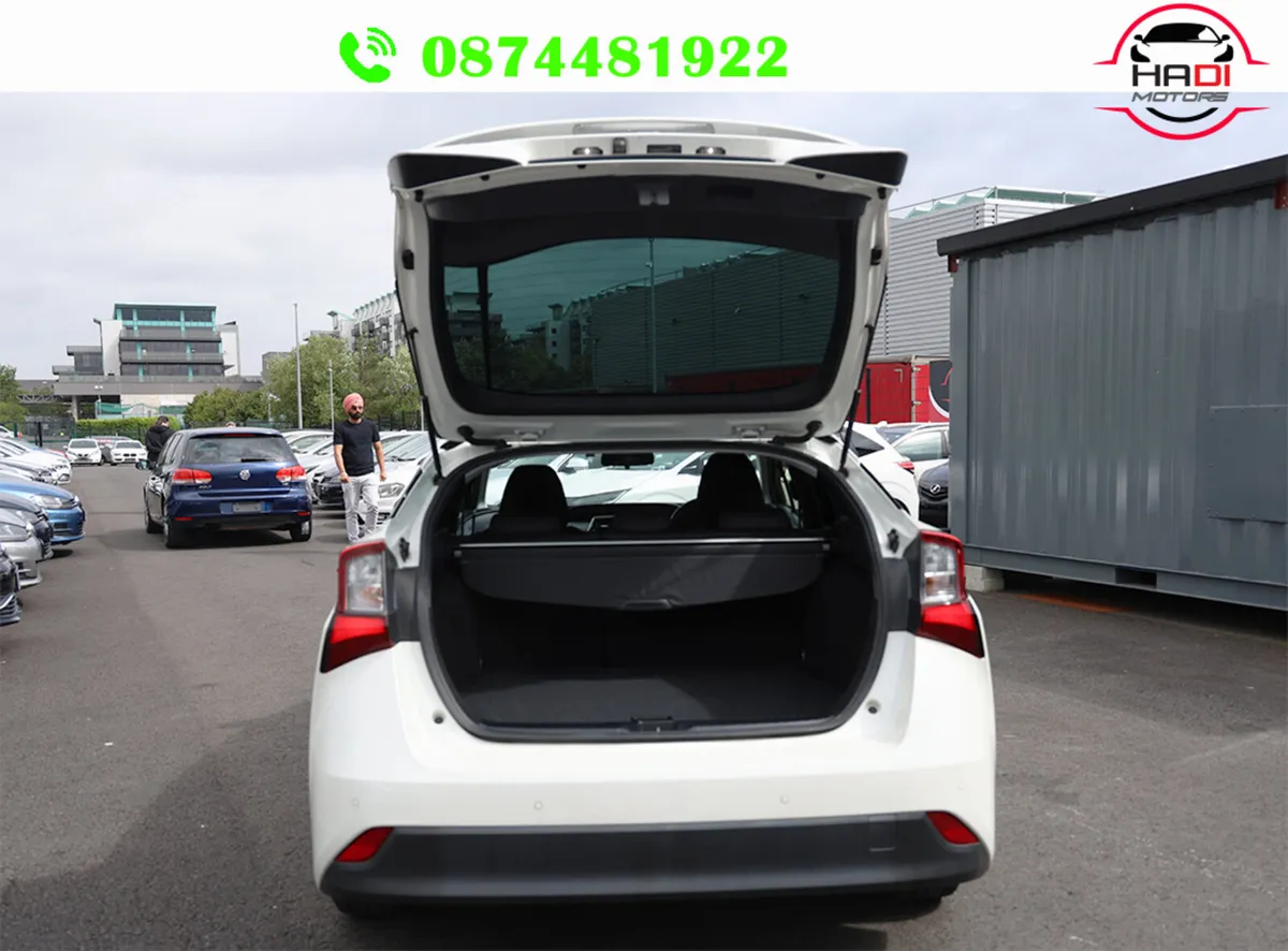TOYOTA PRIUS 2019 white  hybrid - Image 6