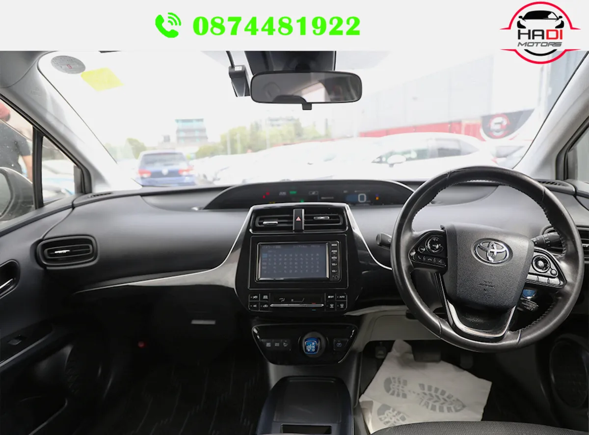 TOYOTA PRIUS 2019 white  hybrid - Image 10