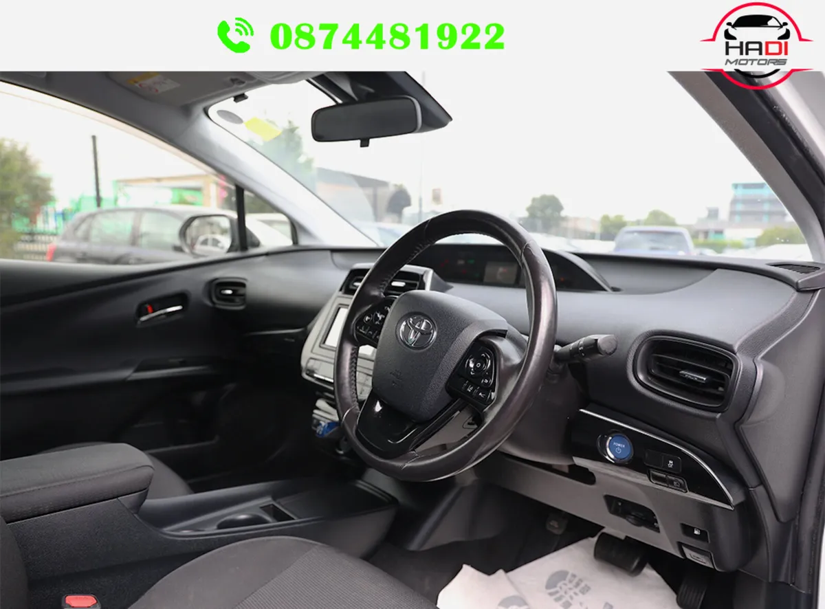 TOYOTA PRIUS 2019 white  hybrid - Image 11