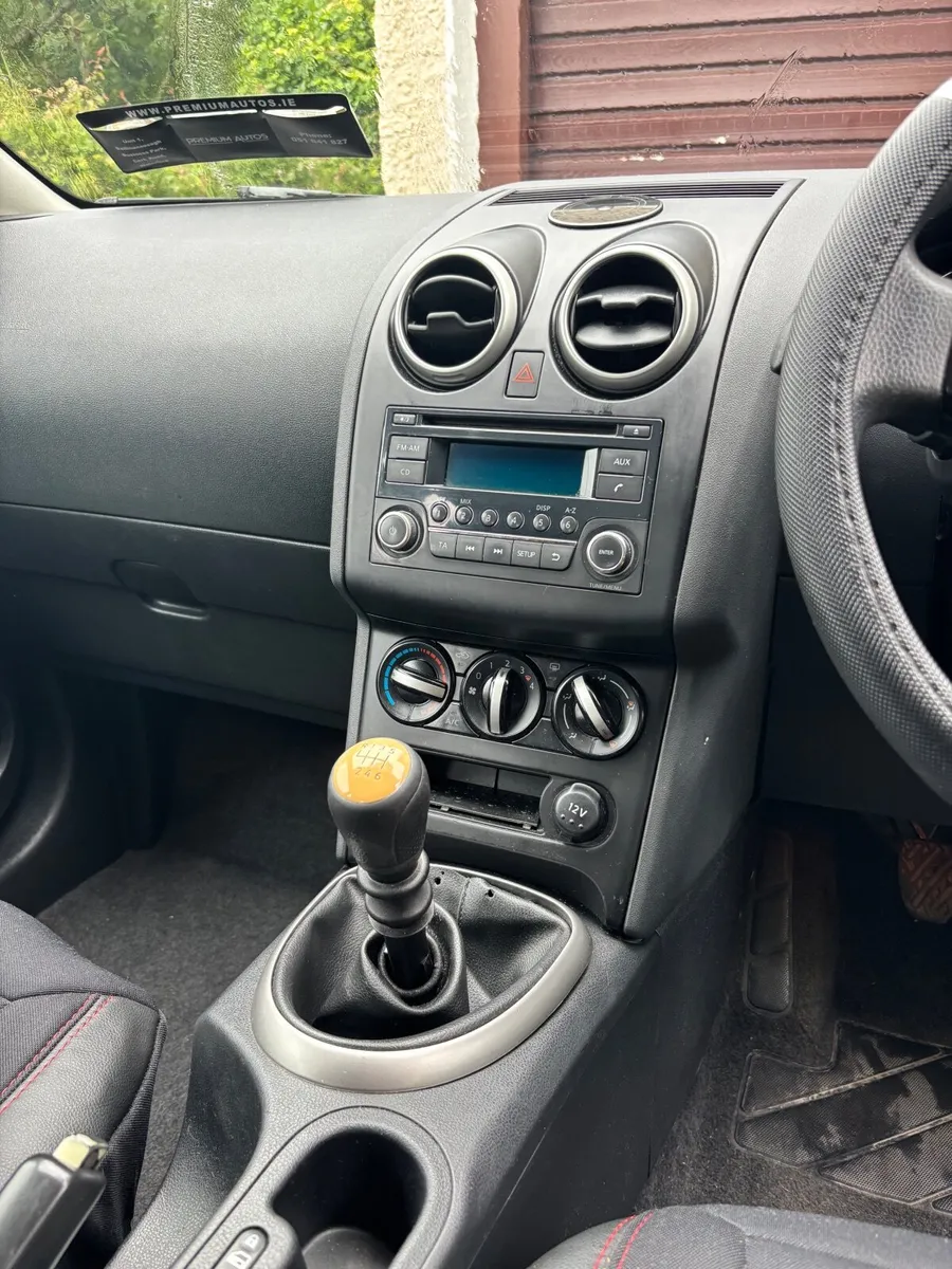 Nissan Qashqai 2012 - Image 3