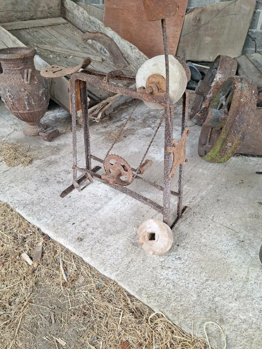 Edging stone - Image 1
