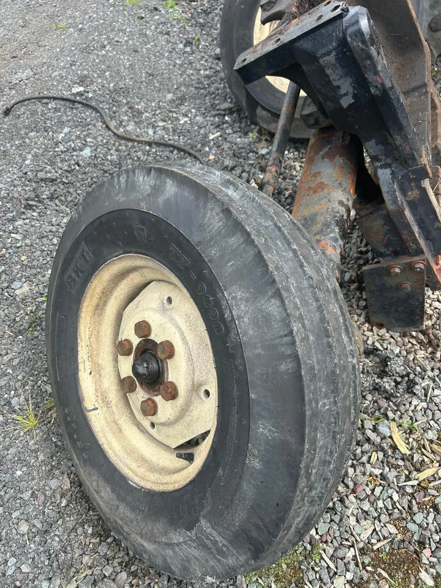 Same/ Lamborghini Front Axle, Tombstone & Wheels - Image 3