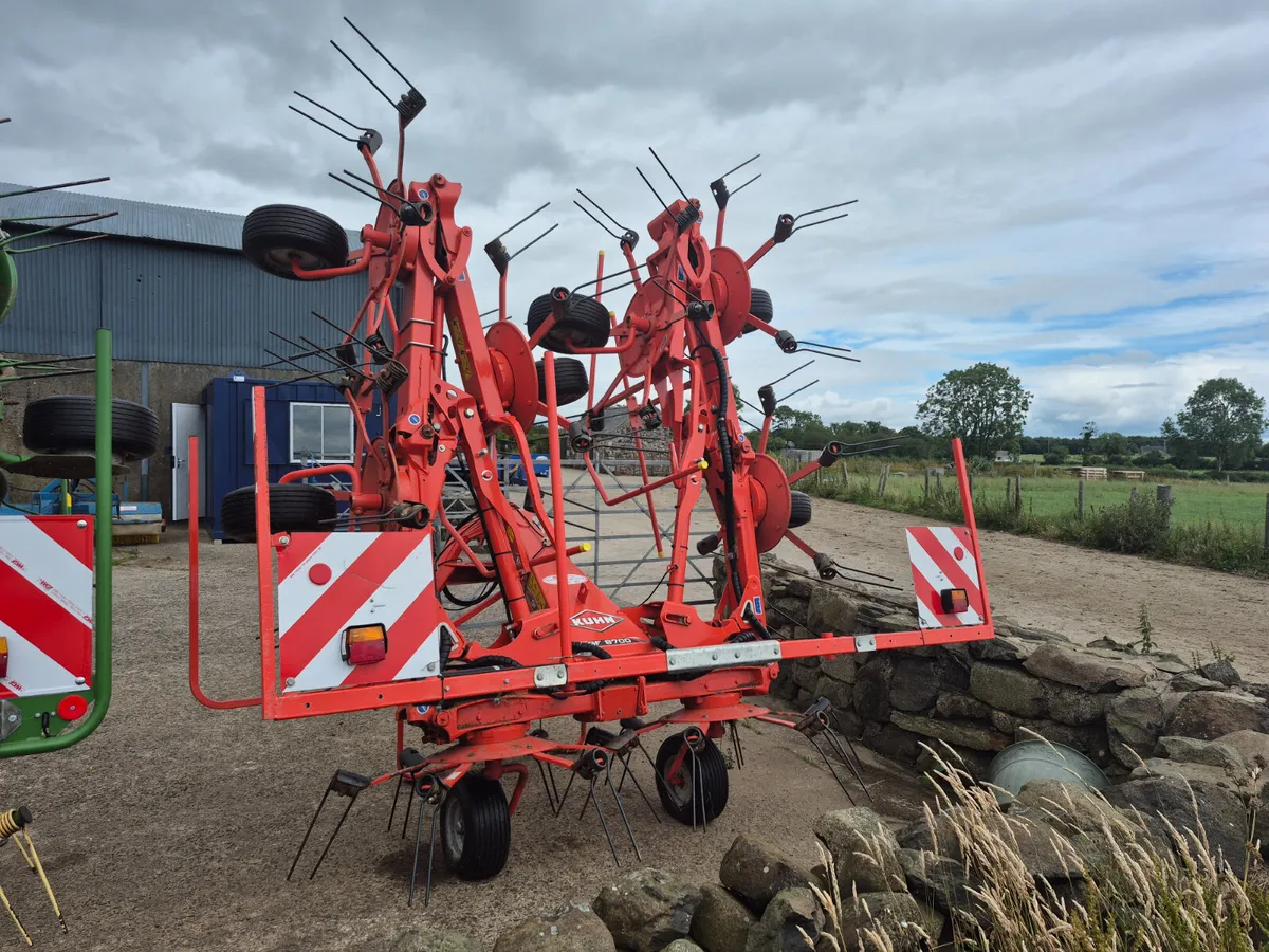 KUHN GF8700 Tedder - Image 4