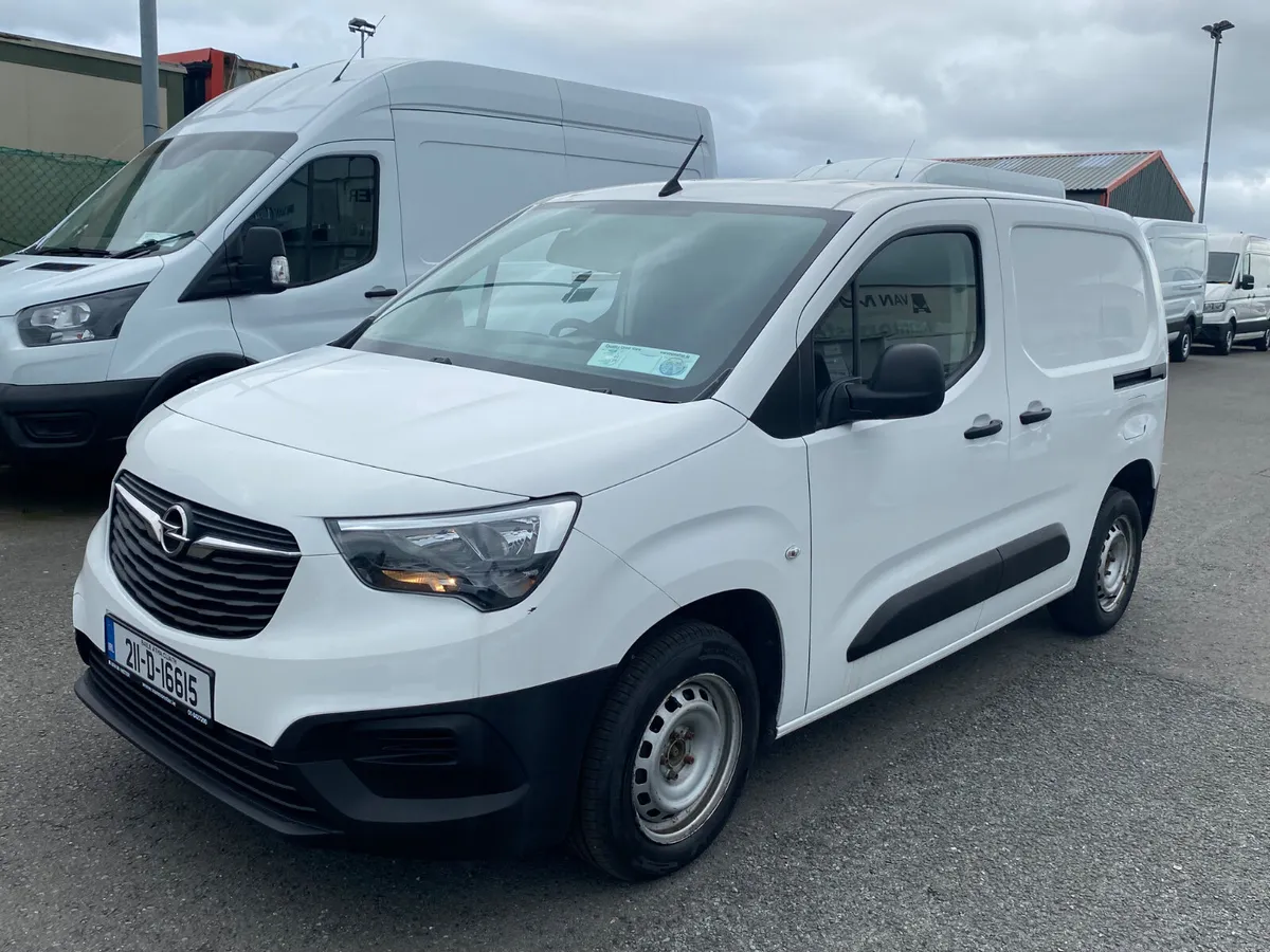 2021 Opel Combo 1.5 75BHP - Image 3