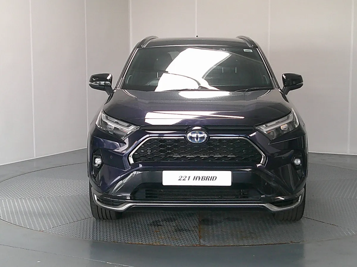 Toyota RAV4 2022 - Image 2