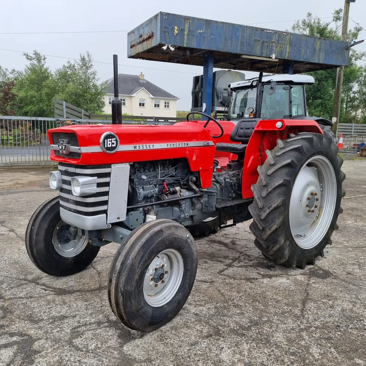 Massey Ferguson 165 - Image 1