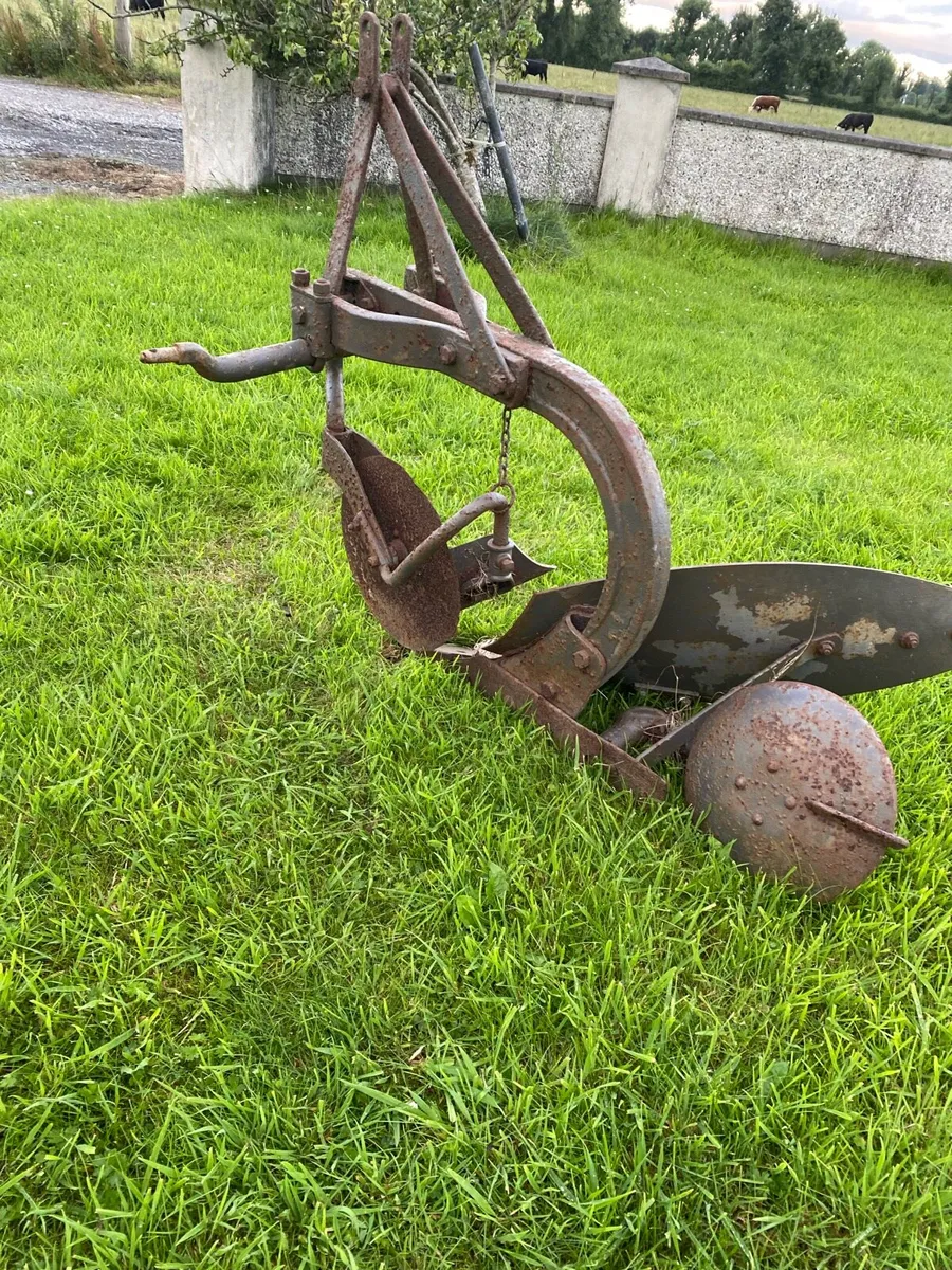 Single furrow plough - Image 3