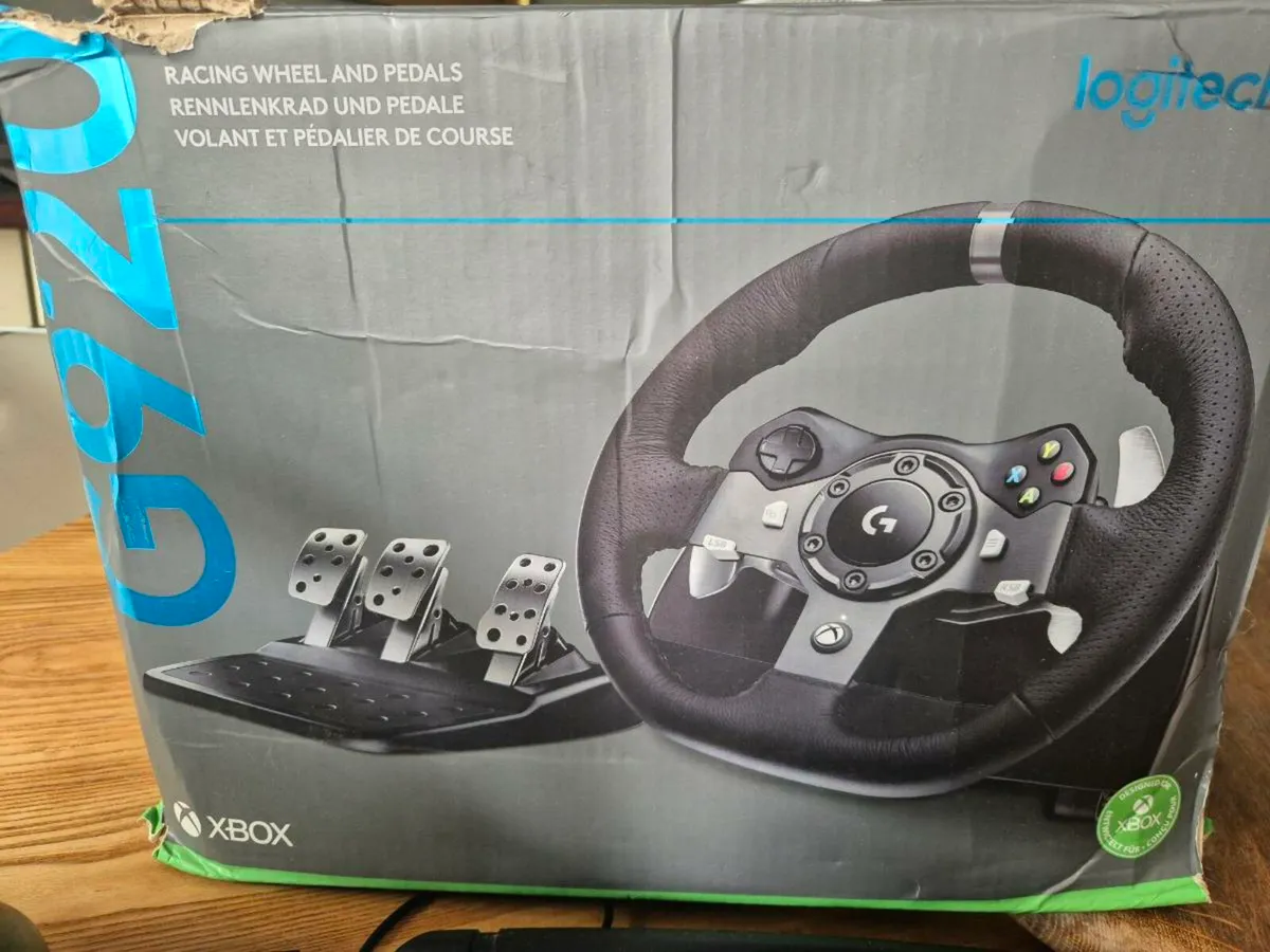 Logitech Racing Wheels and Pedals G920 - Image 1