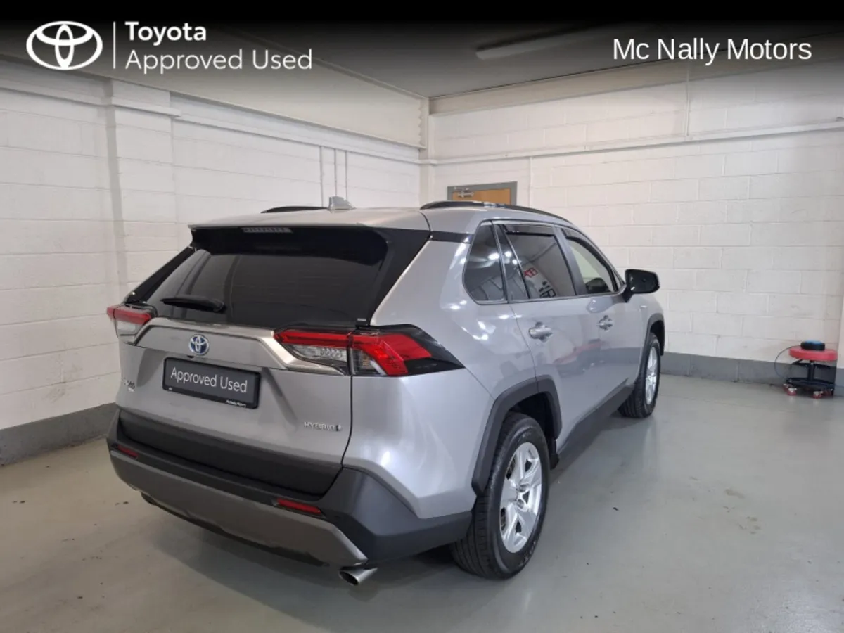 Toyota RAV4 HYBRID LUNA 2WD 4DR AUTO - Image 3