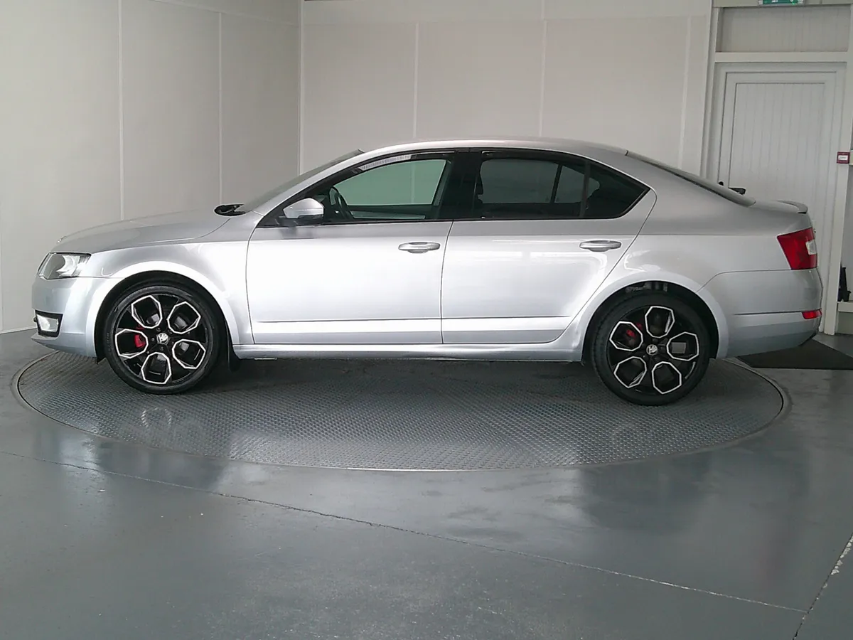 Skoda Octavia 2016 - Image 4