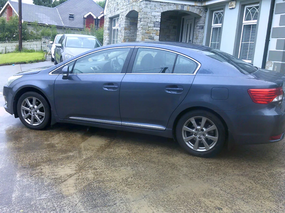 Toyota Avensis 2013 - Image 4