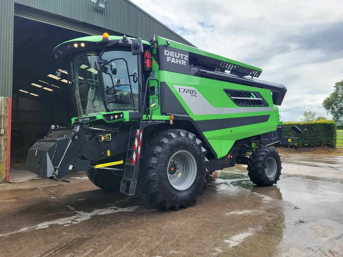 2016 Deutz C7205TS Combine - Image 2