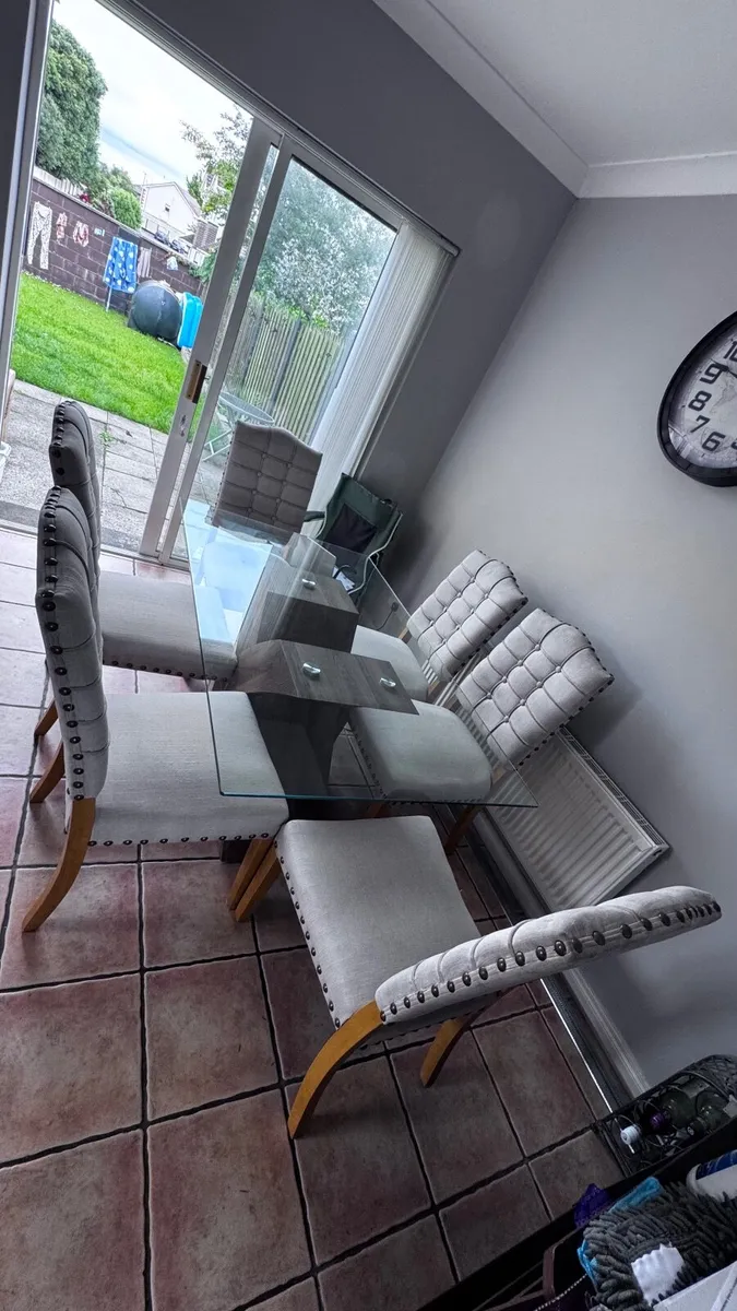 Table & Chairs - Image 2