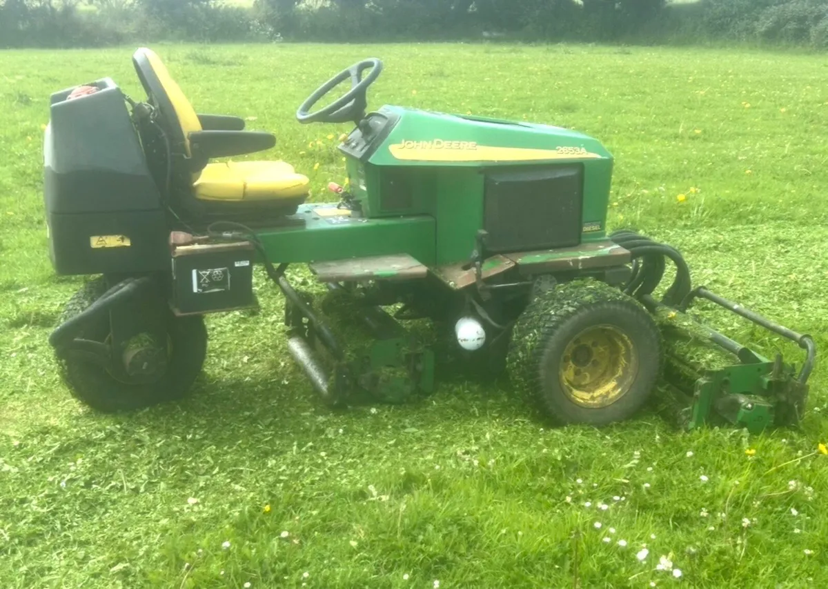 John Deere 2653A-DIESEL Ride On Mower Triplex Reel - Image 2