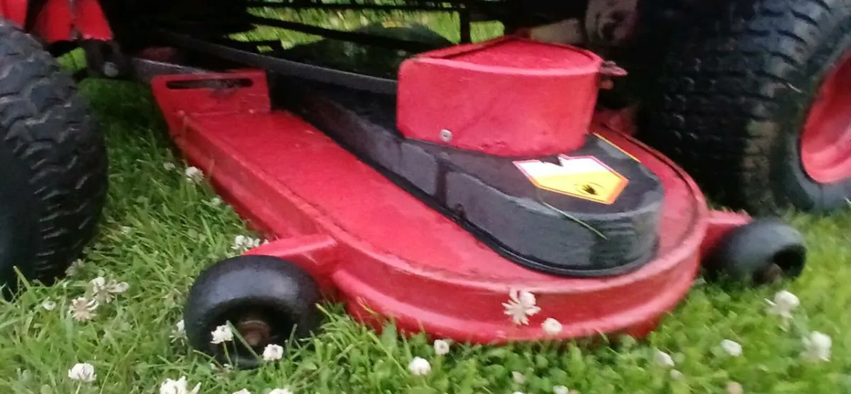 Countax ride on mower - Image 4