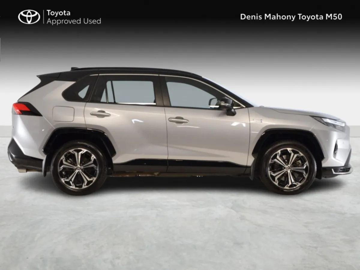 Toyota RAV4 Plug-In Hybrid Sport - Image 3