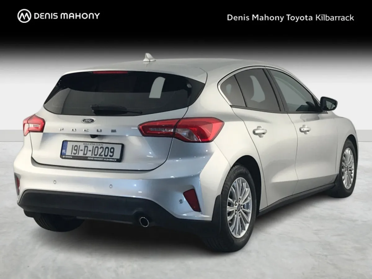 Ford Focus TITANIUM 1.5 TDCI 125PS 6 5DR 6SPEED - Image 2