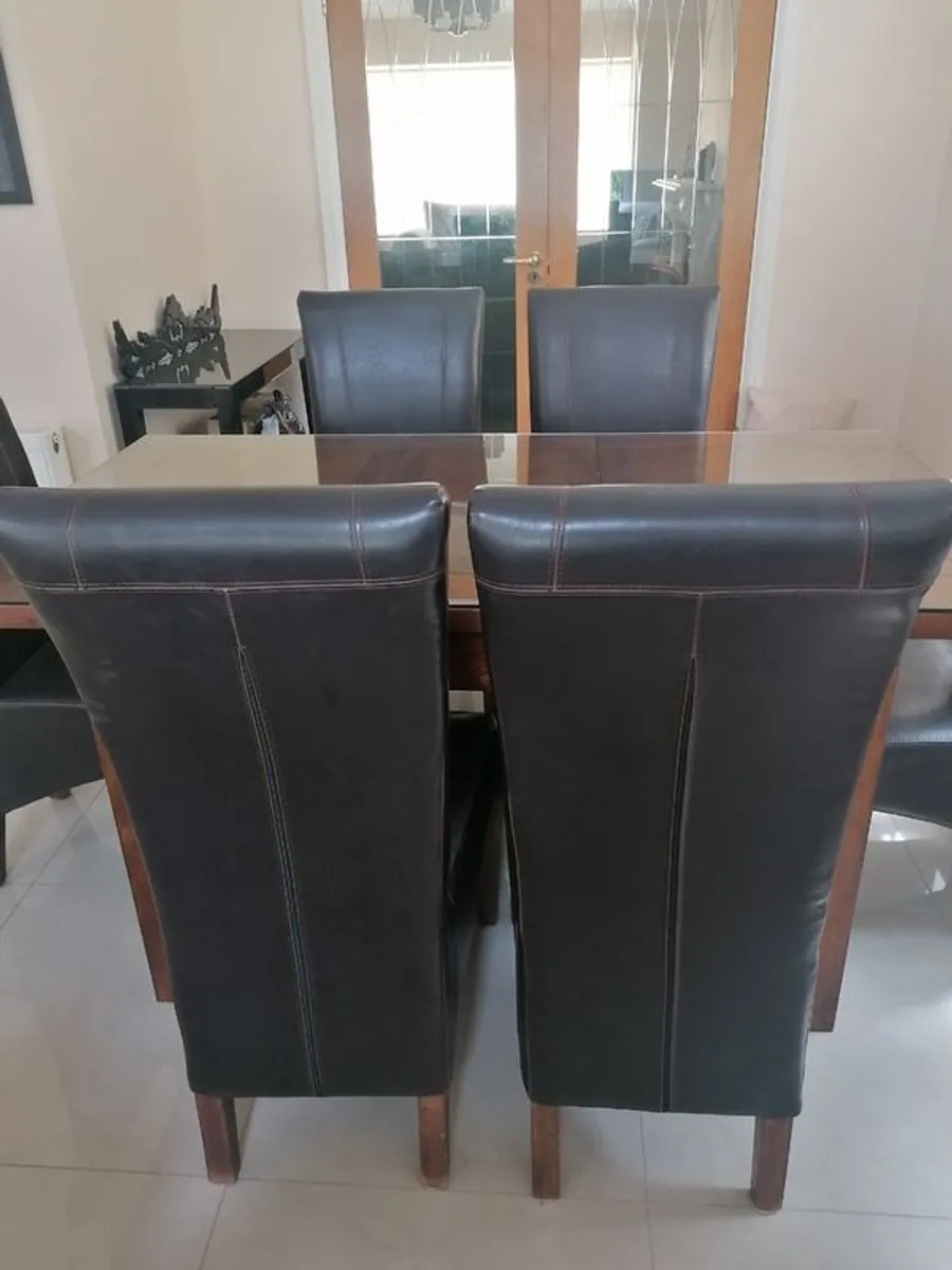 Solid Wood Dining Table and 6 chairs - Image 4