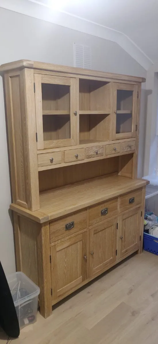 Dresser - Image 2