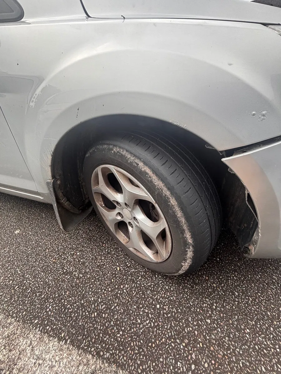 Ford Focus 2008 - needs work or for parts - Image 4