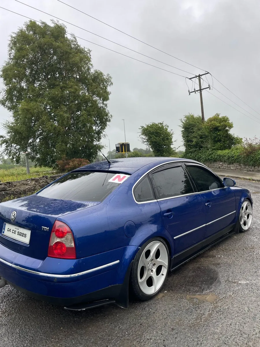 Car - Image 3