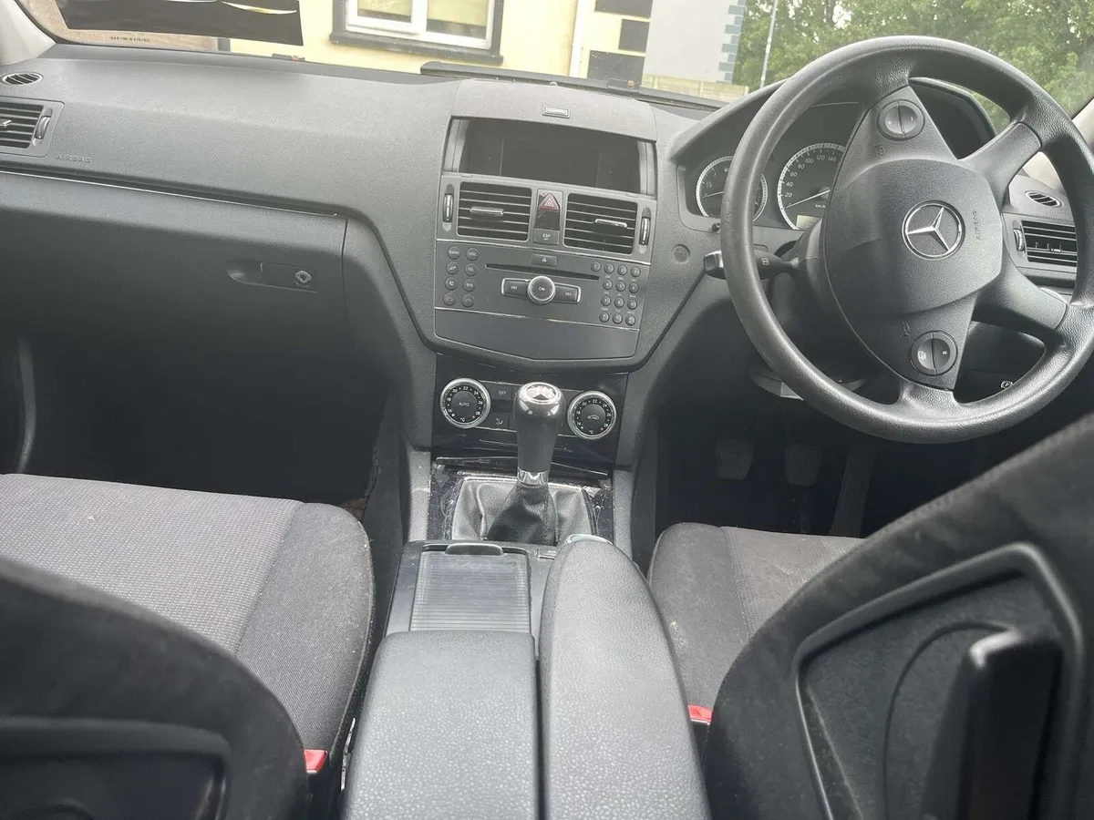 Mercedes - Image 4