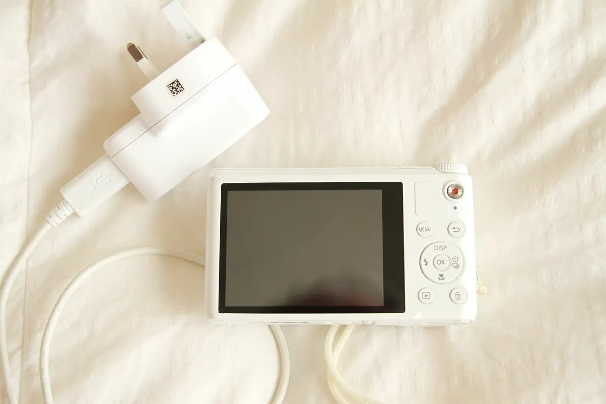 camera - Image 2