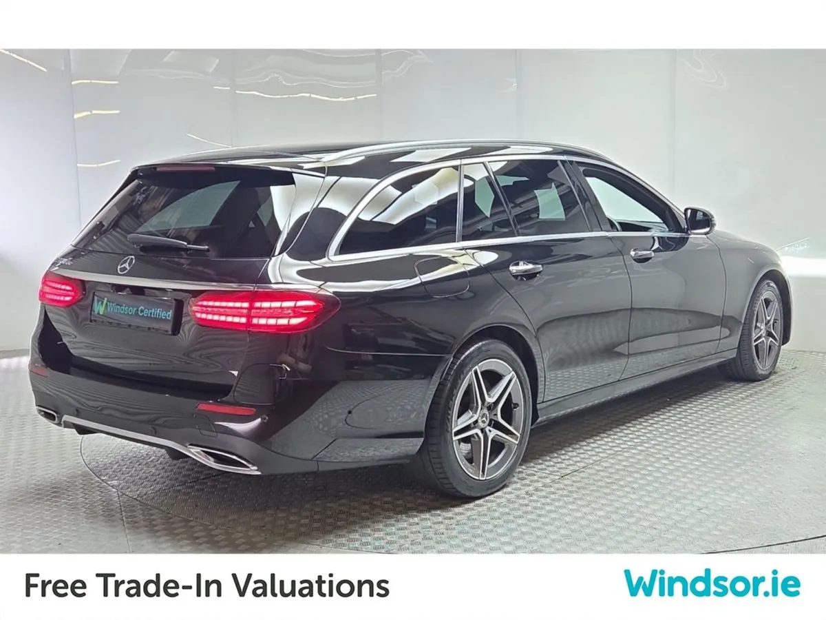 Mercedes-Benz E-Class E 300 Amg Line Premium De A - Image 3