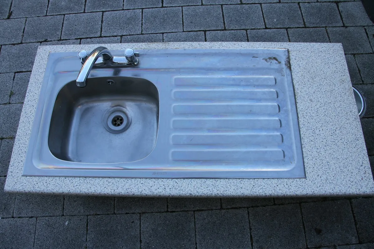 Kitchen sinks - Image 2