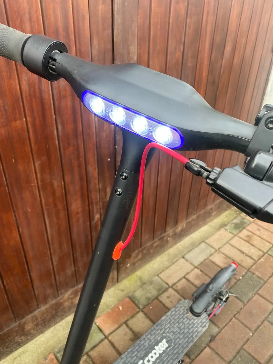 Electric scooter - Image 4