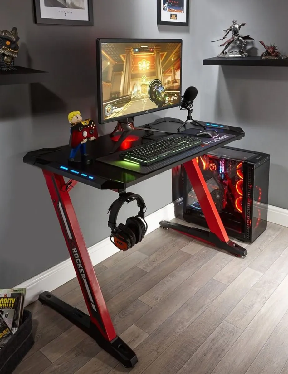 Gaming desk - Image 2