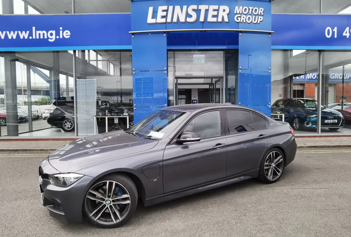 BMW 330E M SPORT SHADOW EDITION **HARMON/KARDON** - Image 1