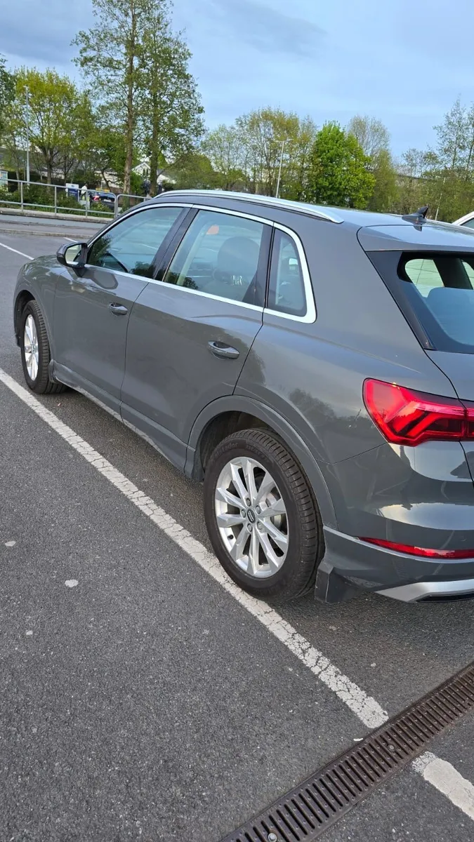 Audi Q3 2.0 TDI sport 150PS 35DR - Image 2