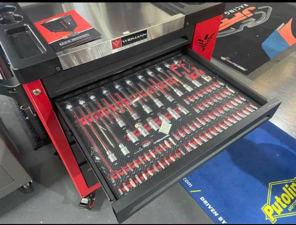 New German toolbox free delivery - Image 2