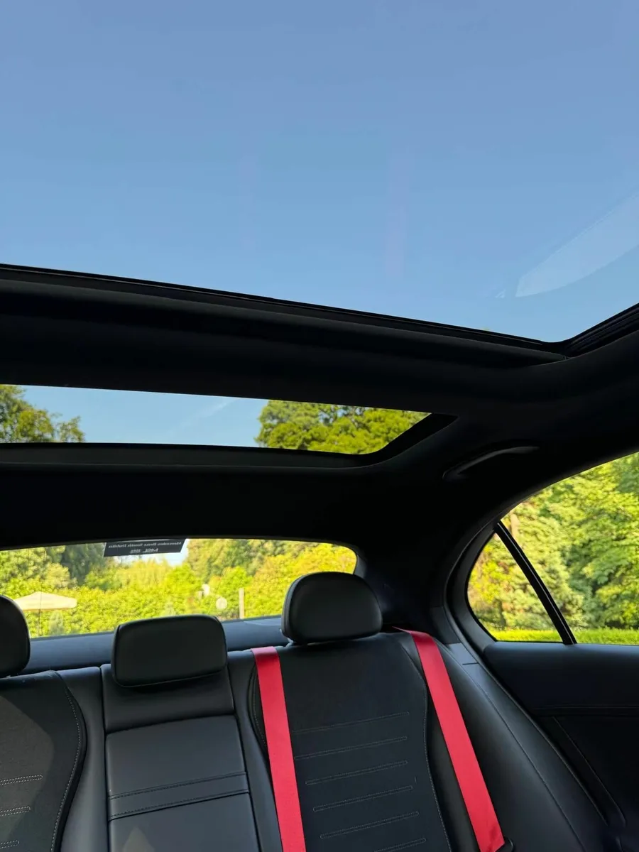 Mercedes-Benz C-Class 2025 200 D - Image 4