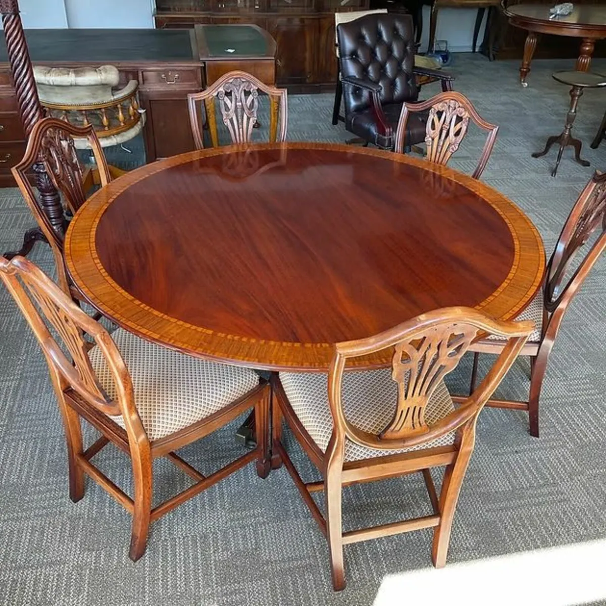 William Tillman, regency round dining table & six - Image 2