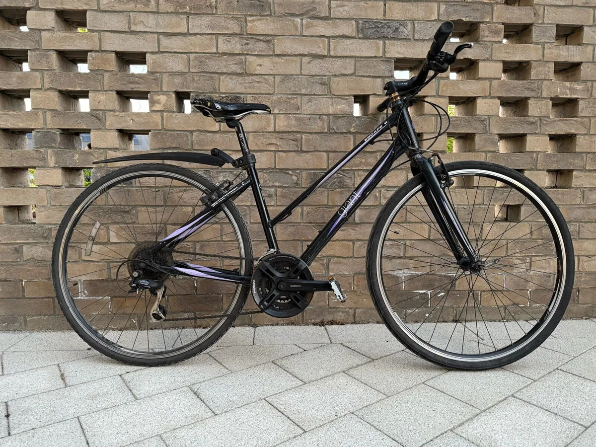 Giant Bike in Good Condition - Image 3