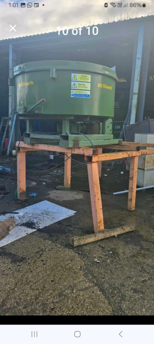 KILWORTH CONCRETE PAN MIXER - Image 1