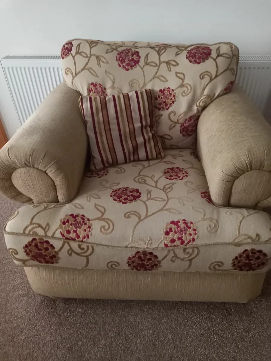 Living Room Furniture - Image 3