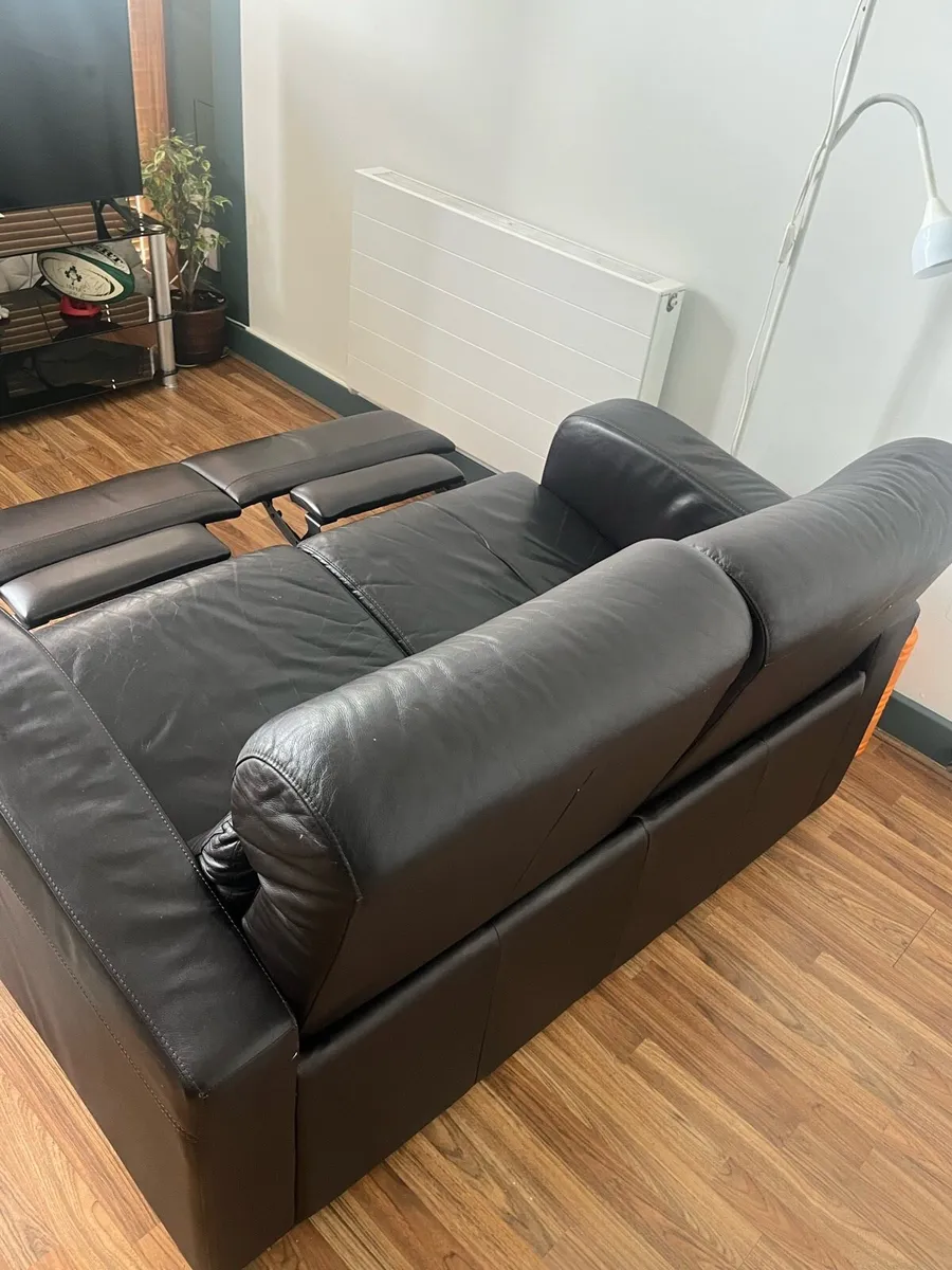 Two seater reclining sofa - Image 3
