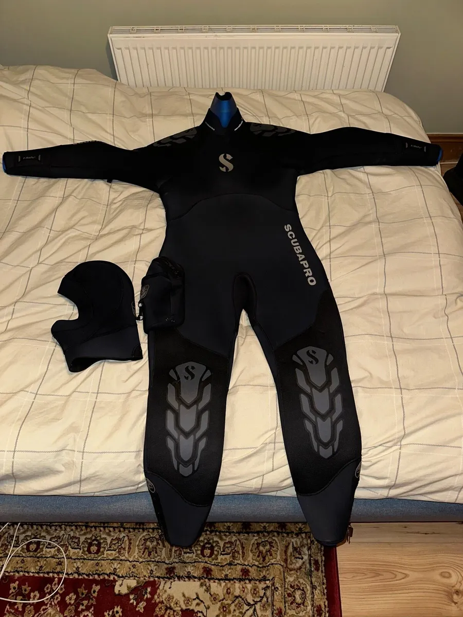 Scubapro semi dry wetsuit - Image 1