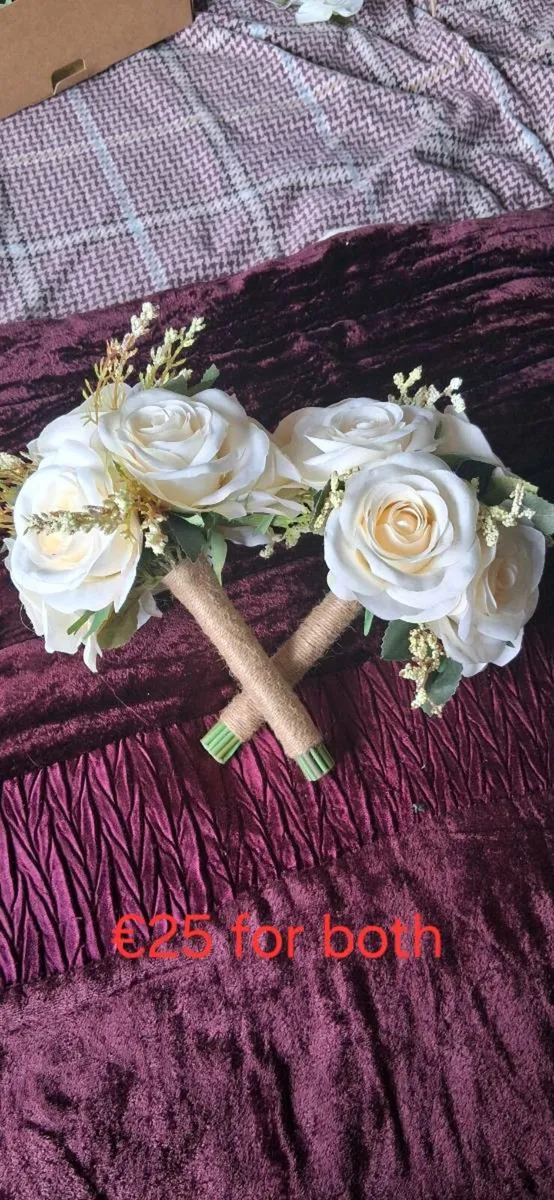 2 small bouquets - Image 2
