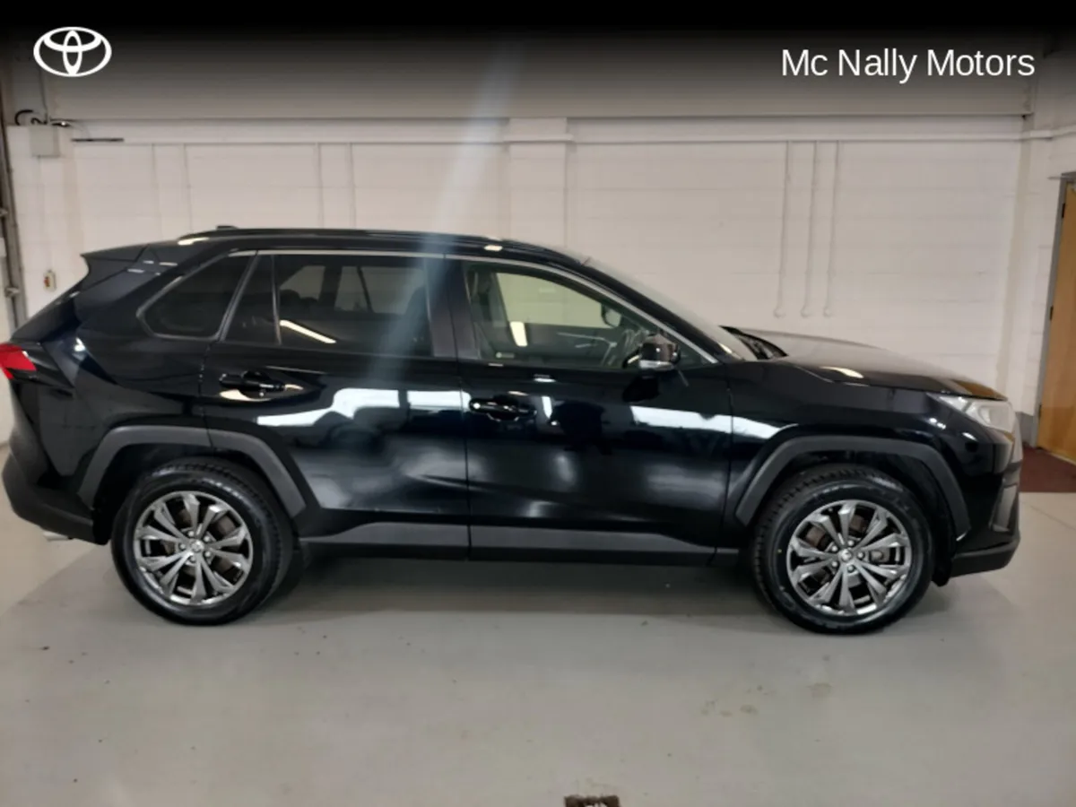 Toyota RAV4 HYBRID SOL 4DR AUTO - Image 4