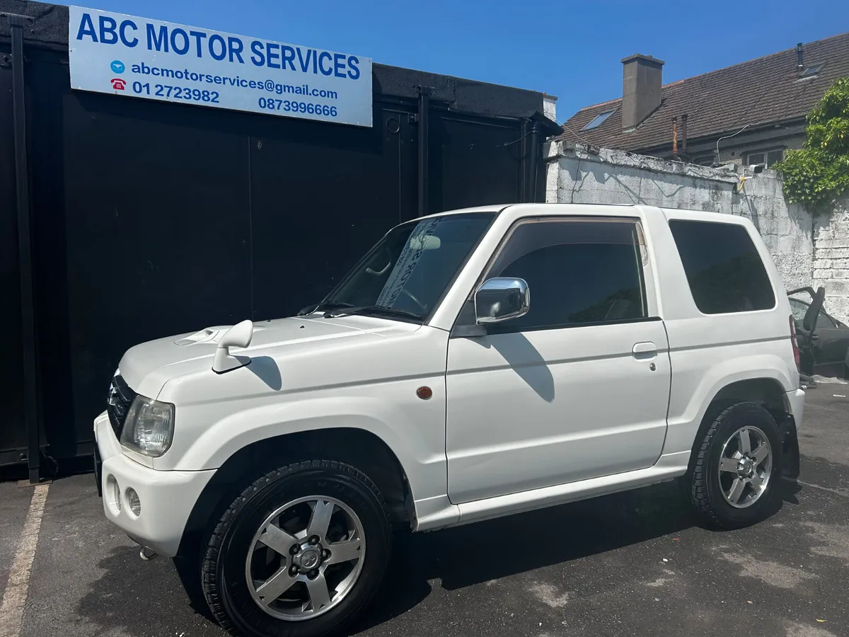 2005 MITSUBISHI PAJERO MINI LOW KMS PETROL AUTO - Image 1