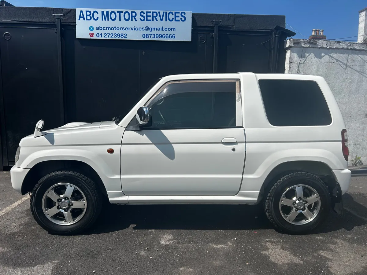 2005 MITSUBISHI PAJERO MINI LOW KMS PETROL AUTO - Image 4