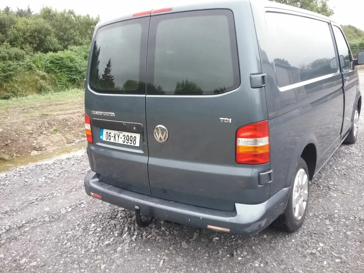 Volkswagon Transporter van - Image 3