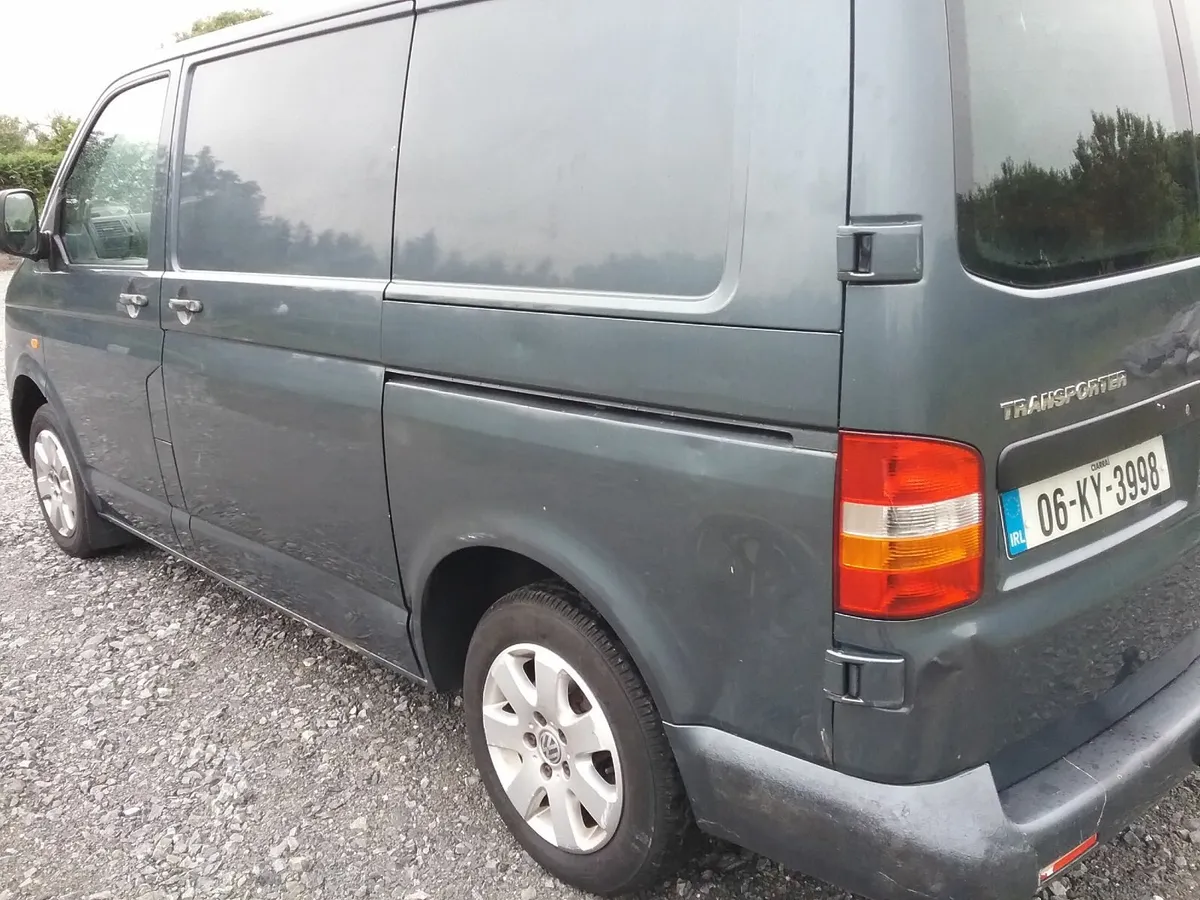 Volkswagon Transporter van - Image 4